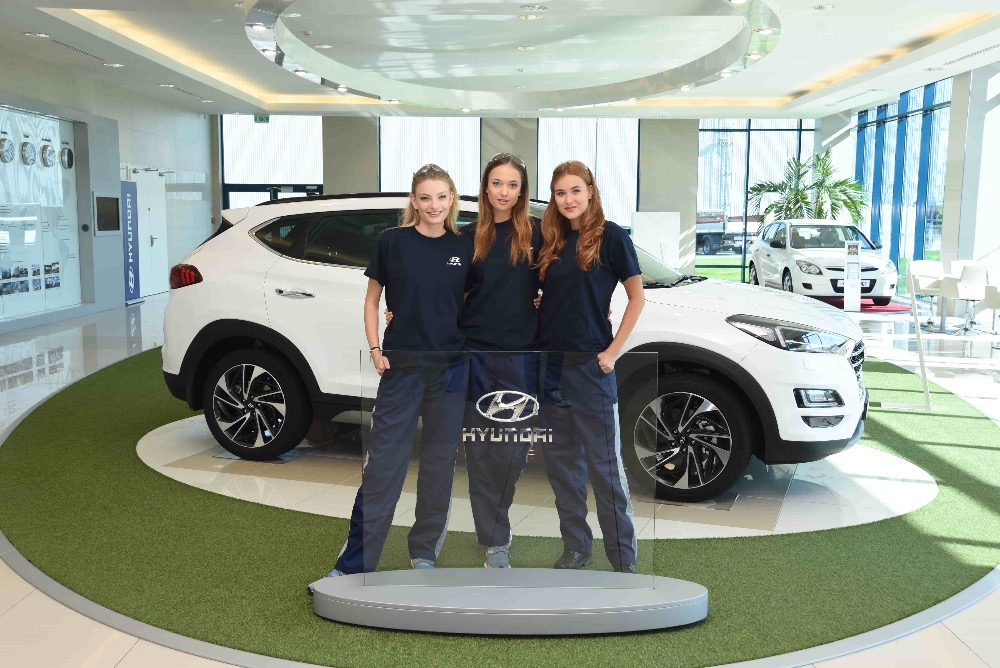 Když České Miss 2018 vyrábí auta