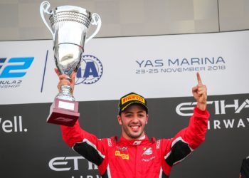 Paráda v Abu Dhabi: Charouz Racing System zakončil sezónu F2 vítězstvím