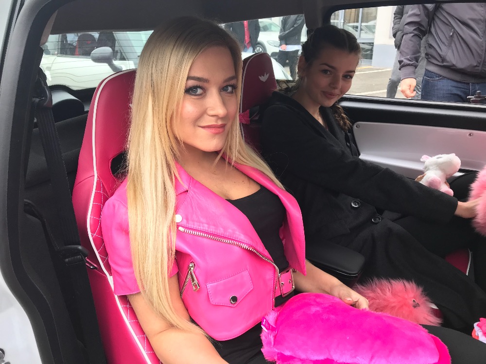 Myslivcová rozdává auto: Pořiďte svým dětem speciální vozítko pro 15leté