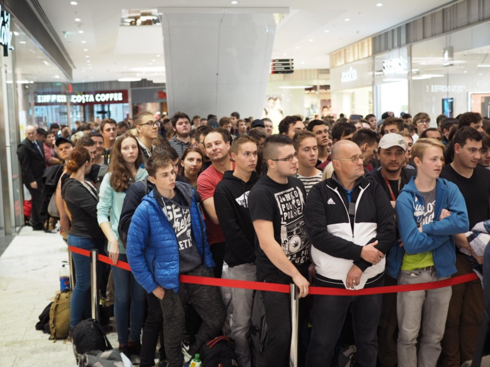 Wow, to je kus! Moderátorka Farářová by z fleku mohla na molo!