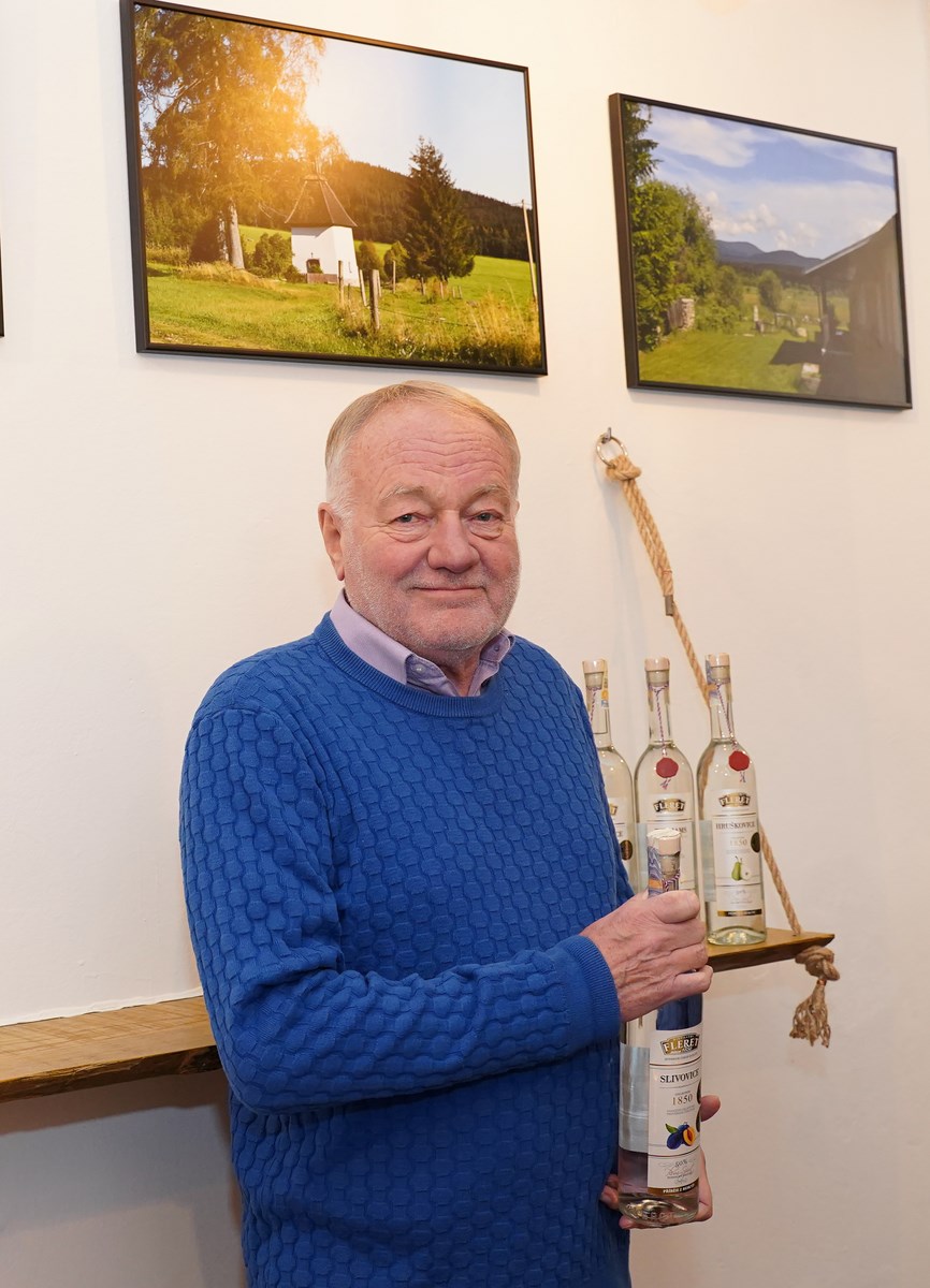 Luděk Sobota naučil svou ženu lyžovat. Na Šumavě!