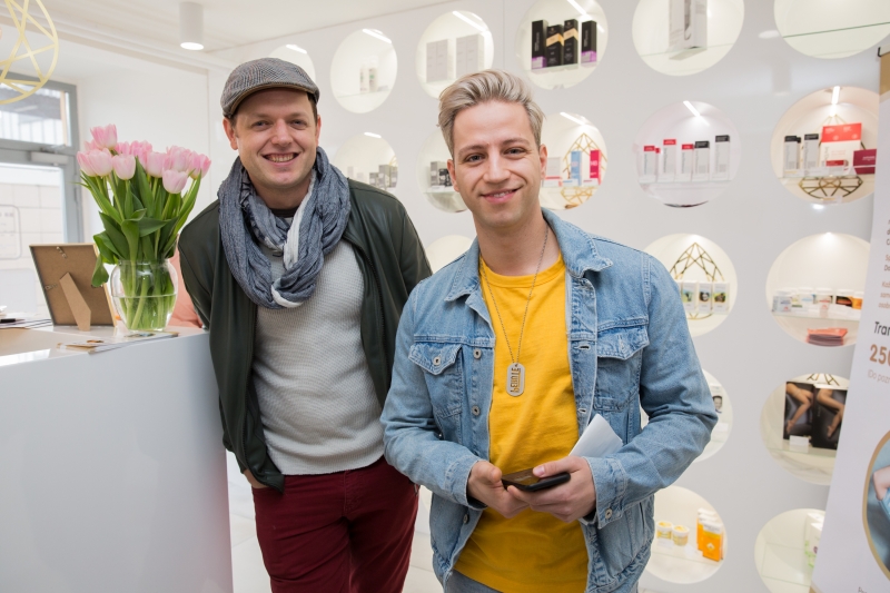 Blonďák Peroutka má novou fanynku