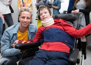 Blonďák Peroutka má novou fanynku