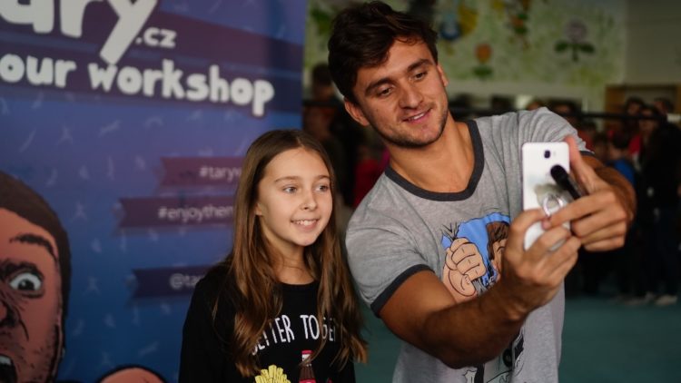Parkourista Tary plní sny mnoha kluků. Známý youtuber pořádá kurzy i tábor
