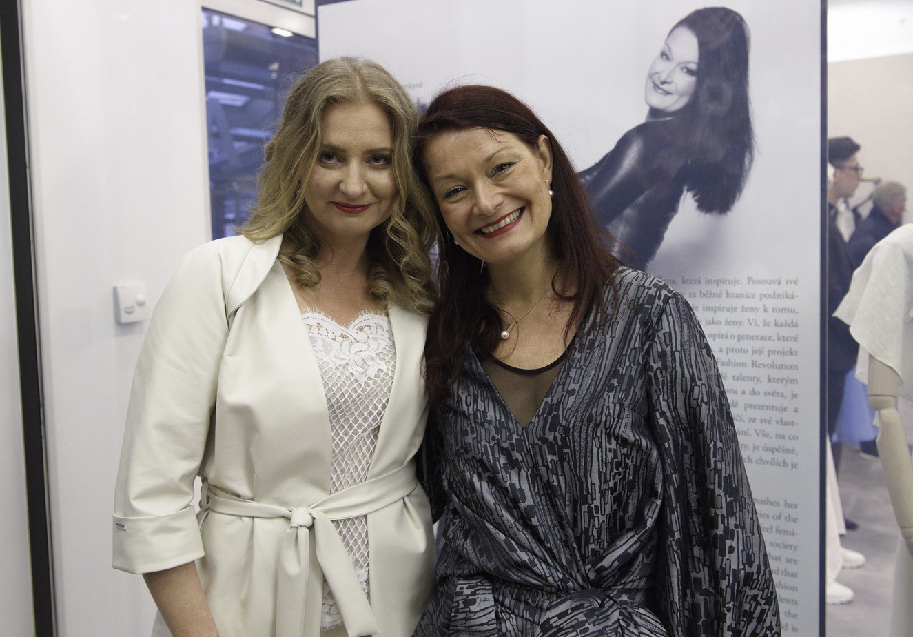 Leona Machálková se shlédla v letní kolekci Jitky Klett. Víme proč!