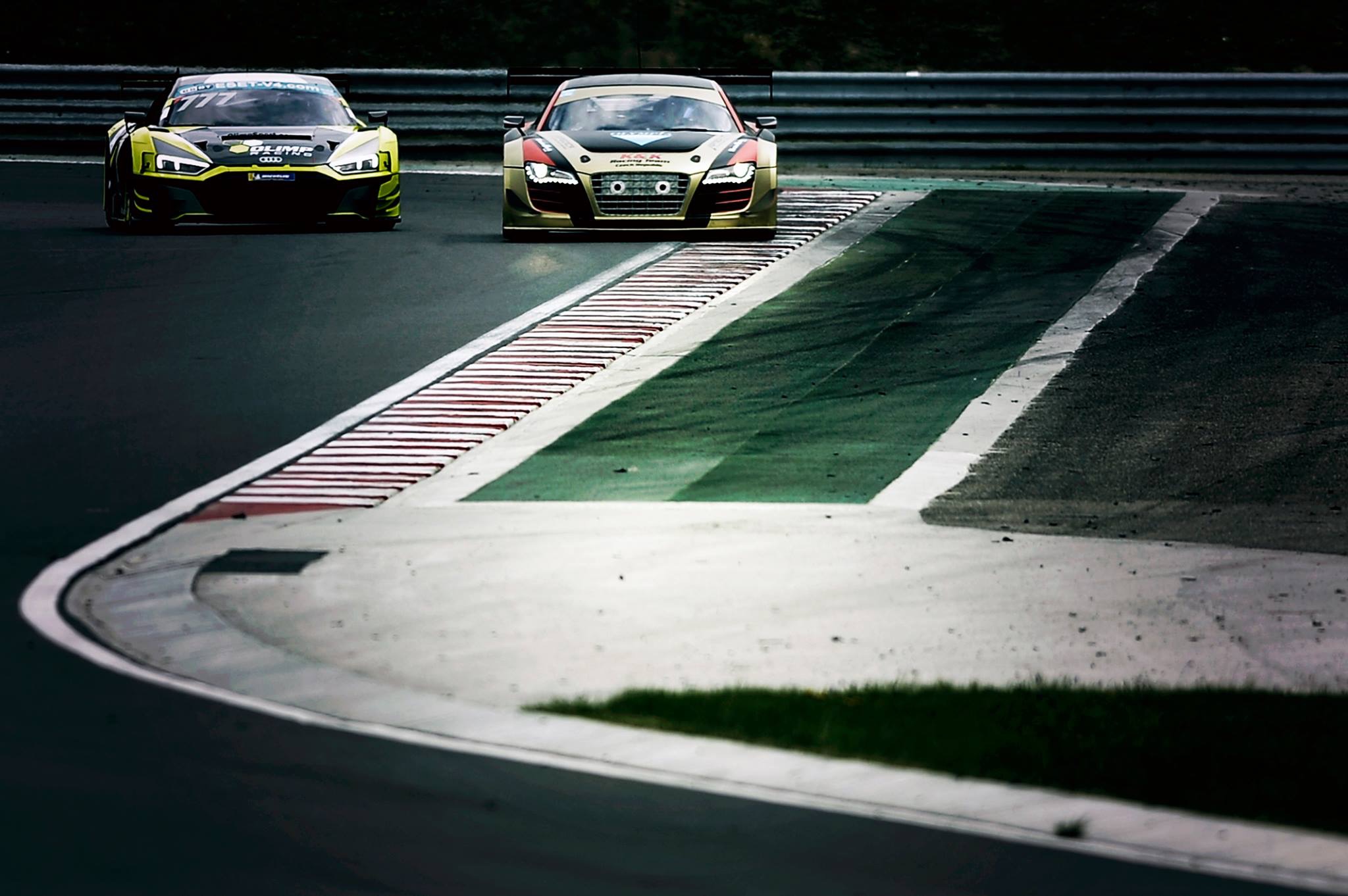 FIA CEZ: Chlad junior ukázal bojovnost i řidičské umění