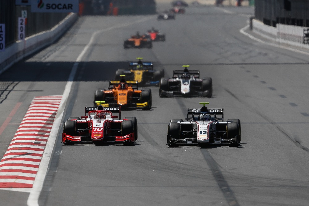 Skvělý Correa! Američan vybojoval pro českou stáj druhé místo v Baku!