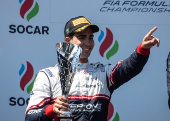 Skvělý Correa! Američan vybojoval pro českou stáj druhé místo v Baku!