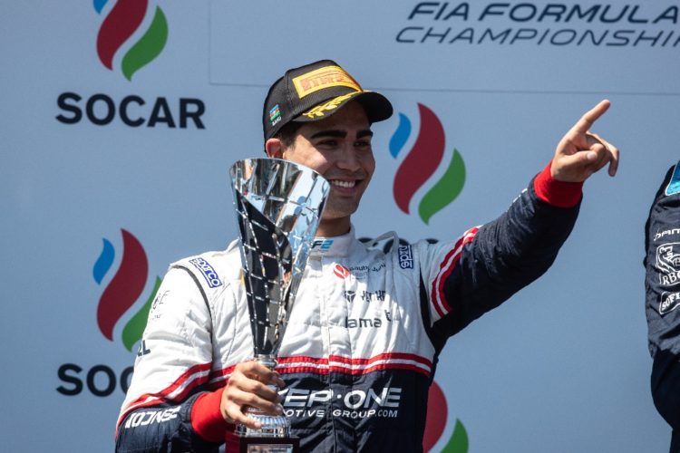 Skvělý Correa! Američan vybojoval pro českou stáj druhé místo v Baku!