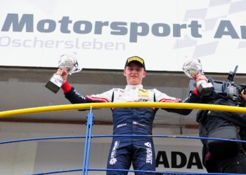 Parádní premiéra v ADAC F4: Staněk junior dojel druhý!