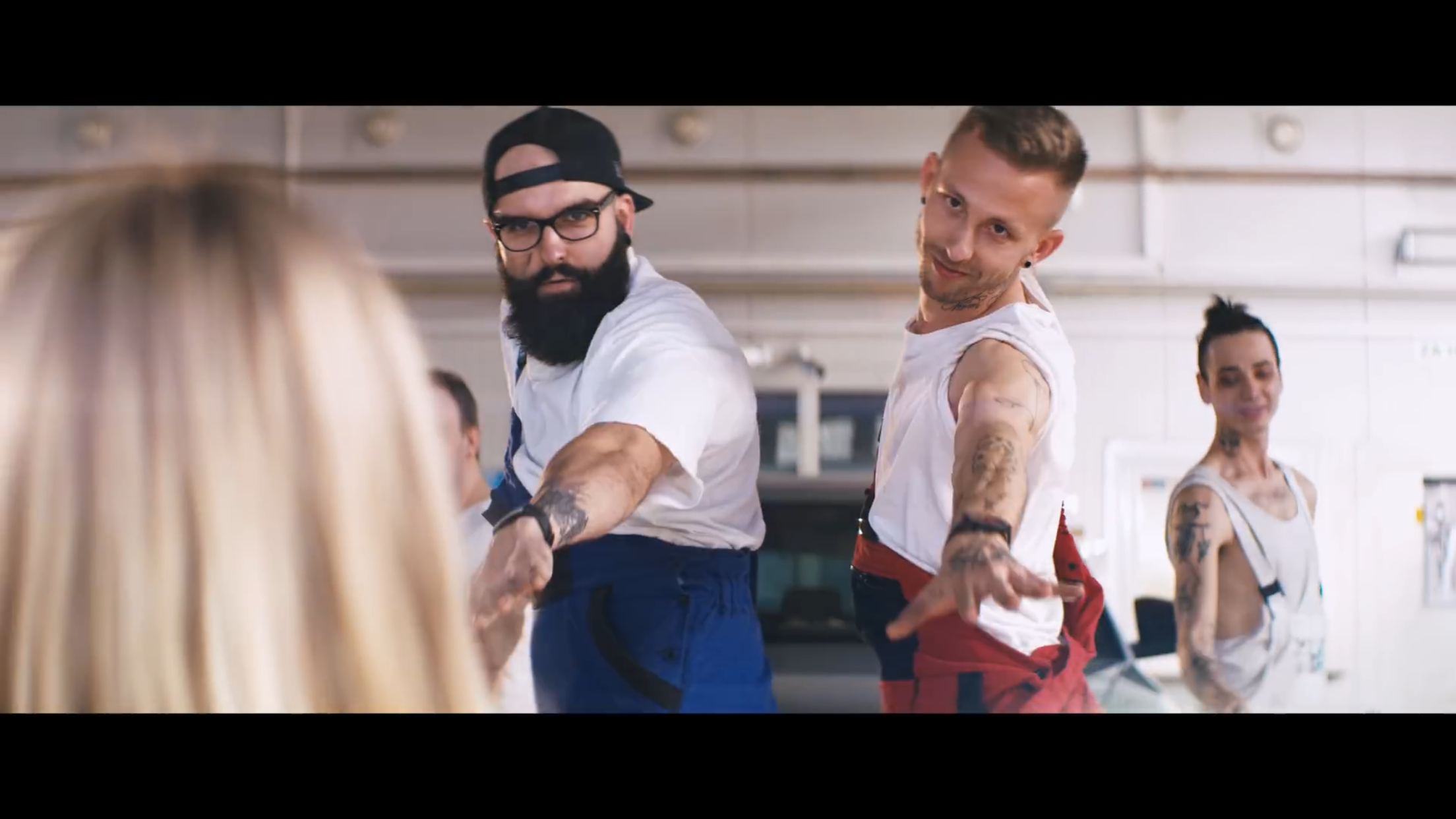 Fotbalista Jiránek ji v posteli neuspokojil: Krásná Kristýna má teď celou partu!