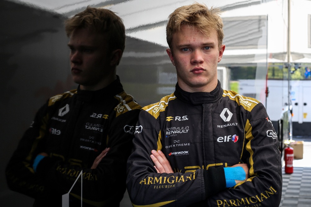 Ptáček junior na Silverstone zaválel, vybojoval své první pódium