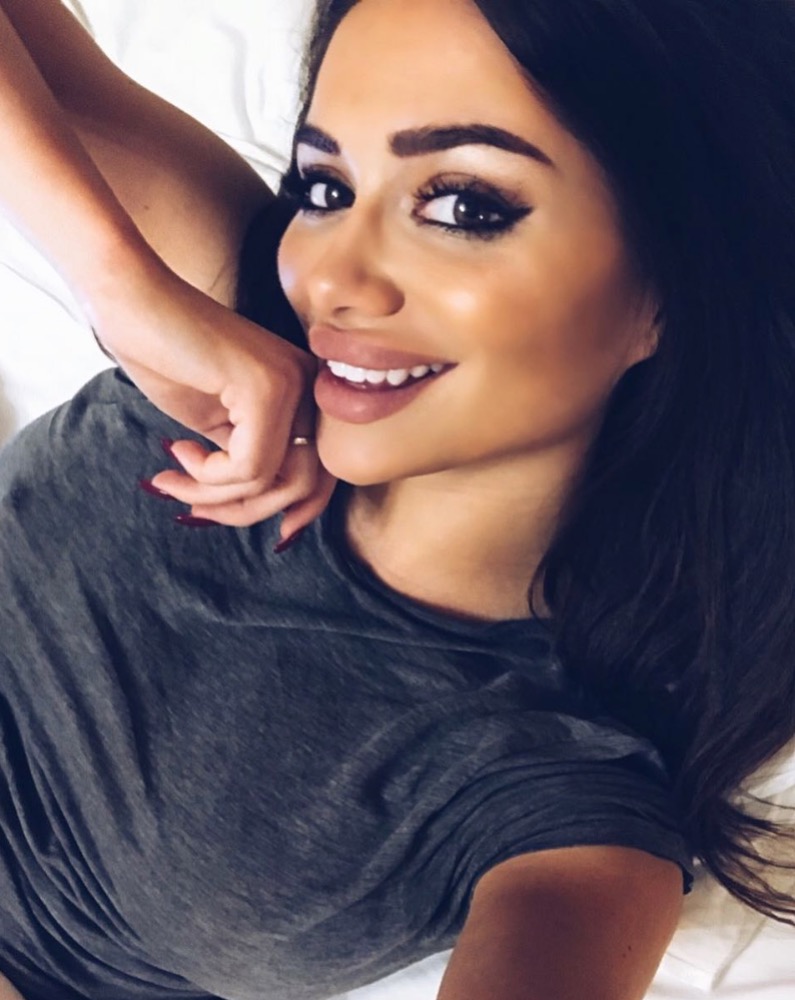 V Česku máte skvělé zubaře, tak si toho važte a nestěžujte si, říká krásná Ukrajinka