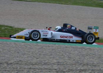 Začala italská F4: Staněk junior dvakrát těsně pod bednou