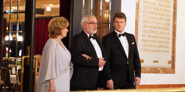 Nový seriál Tomáše Magnuska ČECHOVI bude mít i vlastní a velmi ´pikantní´ knihu