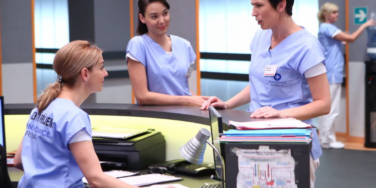 Vysněná dovolená hvězdy seriálu Modrý kód Vandy Chaloupkové