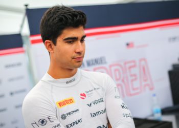 V Monze jen jeden vůz: Charouzova stáj podpoří svého zraněného pilota