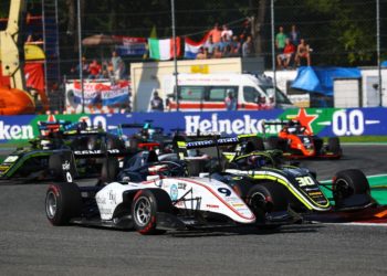 F3 v Monze: Smůla Zendeliho a body pro Scherera