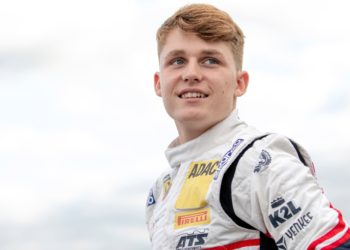 Pourchaire stále vede šampionát F4, Staněk nejlepším nováčkem sezóny