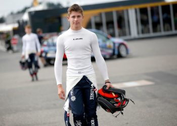 Charouzovi junioři touží po titulu: Vyjde to v posledním kole na Sachsenringu?