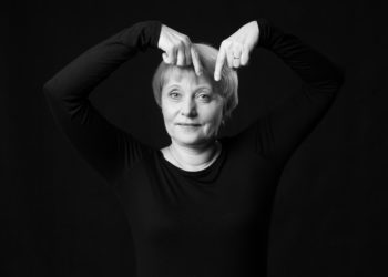 Známí herci startují kampaň, která pomůže lidem „zazděným za živa“