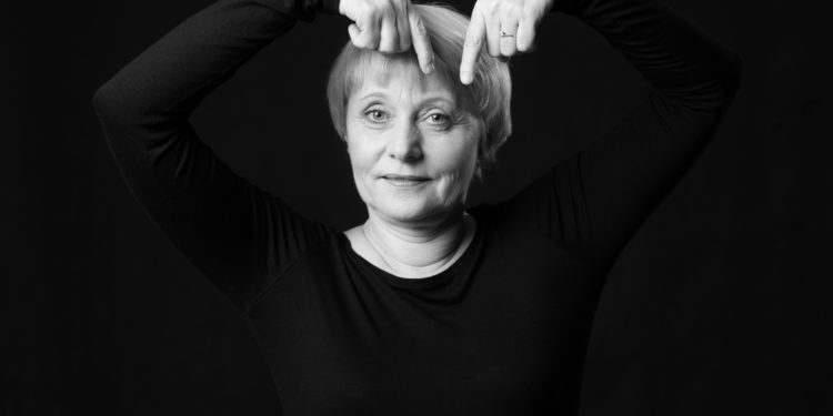 Známí herci startují kampaň, která pomůže lidem „zazděným za živa“