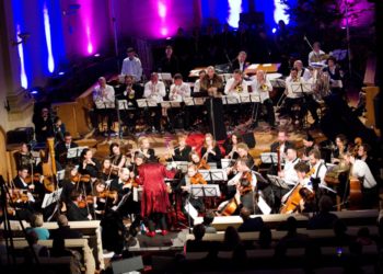 Vánoční koncert Varhana Orchestroviče Bauera korunoval standing ovation