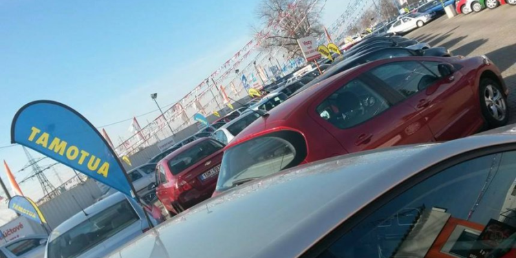 Nabídka ojetin na trhu za poslední 4 roky omladila, pomalu se zastavuje i dovoz vraků