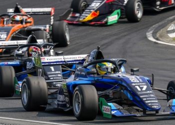 Mr. PlayStation zářil: Igor Fraga dvakrát vyhrál a vede prestižní seriál GP