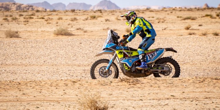 Mr. Dakar Martin Michek: Soustředění jsme přerušili. Všechny prosím, dodržujte nařízení vlády