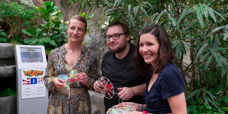 Hvězdy DRBu vydraží lapače snů během představení VINETŮŮŮ! pro Nadační fond Pečovatel