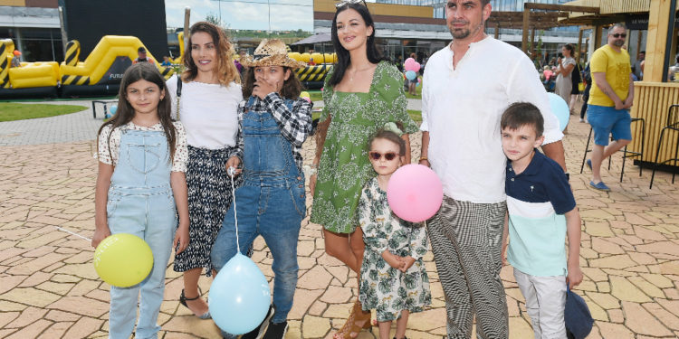 Zpěvačka a modelka Jitka Boho se poprvé na veřejnosti ukázala se svým novým přítelem