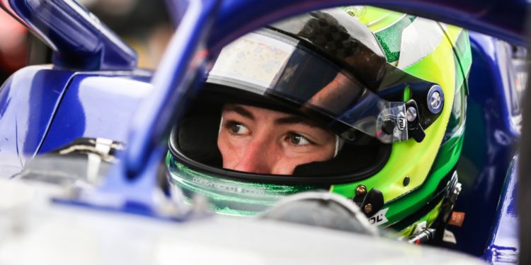 Mokrá kvalifikace F2 i F3:  Charouzovi Delétraz a Schumacher bodům na dohled