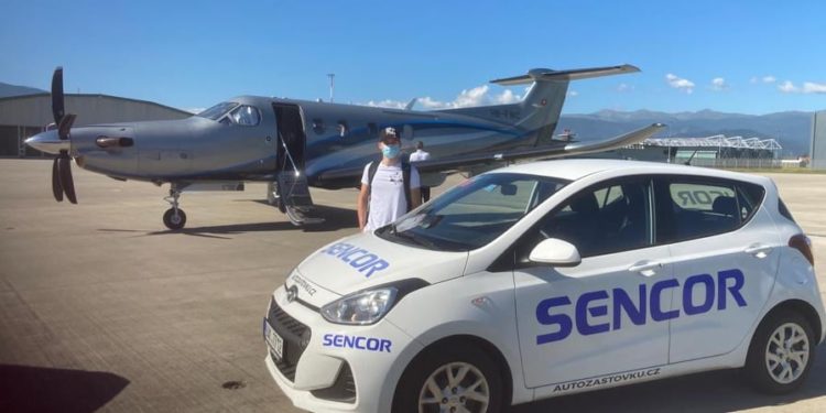 Soukromým letadlem a Autem za stovku. Tak se přepravují Grosjean a Delétraz na závody F1 a F2