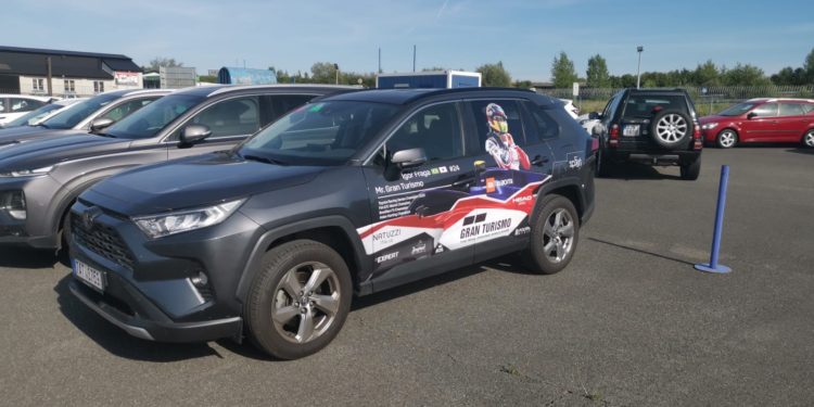 Mr. Playstation jezdí v Toyotě RAV4: Fraga bere jen to nejlepší