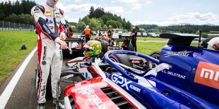 Úspěch pro český tým ve F2: Delétraz jel na špici, Piquet zajel nejlepší závod sezóny