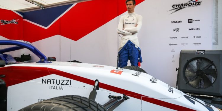 Finále F3 v Mugellu: Titul bere Piastri, z českého týmu nejlepší Staněk