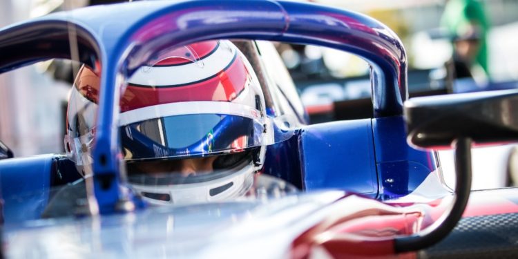 Delétraz v Monze bodoval, Piqueta ve stíhací jízdě zastavila kolize