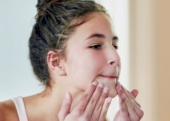 Pleť pod rouškou skrytá