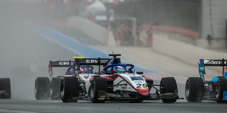F3 ve Francii: Charouz Racing System veze další cenné body