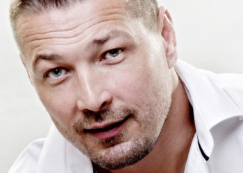 Petr Jákl vstoupil do projektu o lásce, která nemusí mít jen romantický rozměr