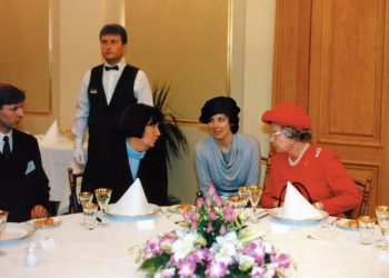 Obsluhoval jsem anglickou královnu aneb 60 let hotelu International Brno