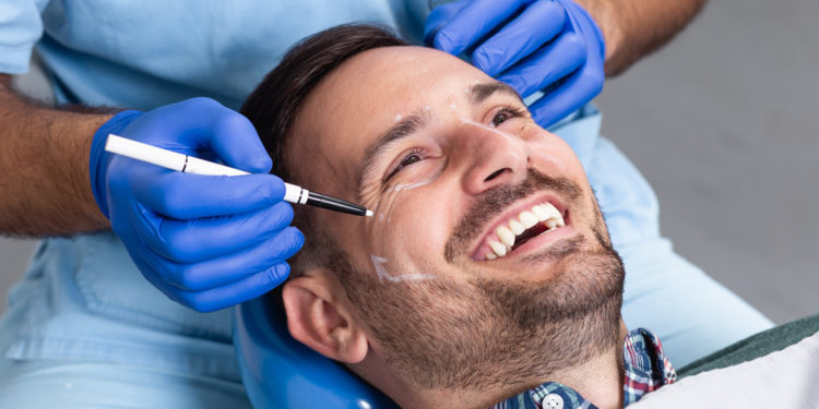 Nechte své mimické vrásky přes léto relaxovat a vyvarujte se zvýšenému pocení