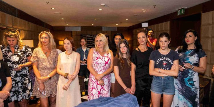 Přední české herečky a další významné dámy českého showbyznysu svěřily, jak se starají o svoji pleť