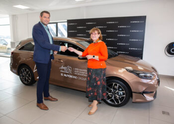 Jaké jsou moderátorka Marie Tomsová a herečka Ivana Jirešová řidičky? 