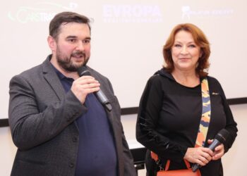 Bývalá herecká hvězda Yvetta Kornová uvedla Zlatu Adamovskou do rozpaků. Chtěla její židli