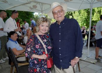 Kniha Jana Přeučila a Karla Voříška slouží Mužům roku jako učebnice rétoriky