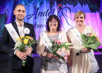 Titul Anděl roku 2023 si z Náchoda odvezla Jana Hladíková z Nemocnice Třebíč