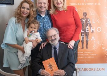 Thomas Verny se už připravuje na cestu do Česka, kde prozradí více o životě nenarozeného dítěte